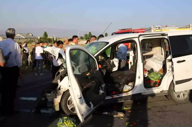 Muş'ta trafik kazası: 1 ölü, 1 ağır yaralı