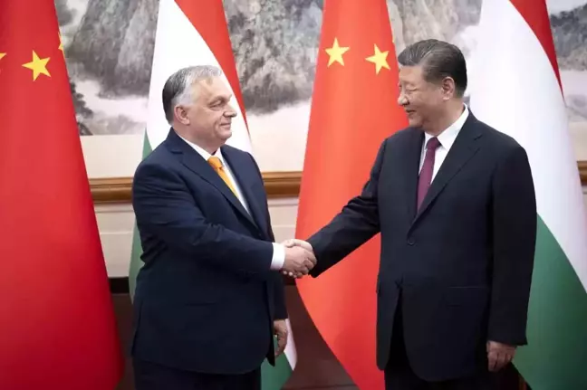 Çin Devlet Başkanı Xi Jinping, Ukrayna ve Rusya arasındaki doğrudan diyalog ve müzakerelerin yeniden başlatılması için destek çağrısında bulundu