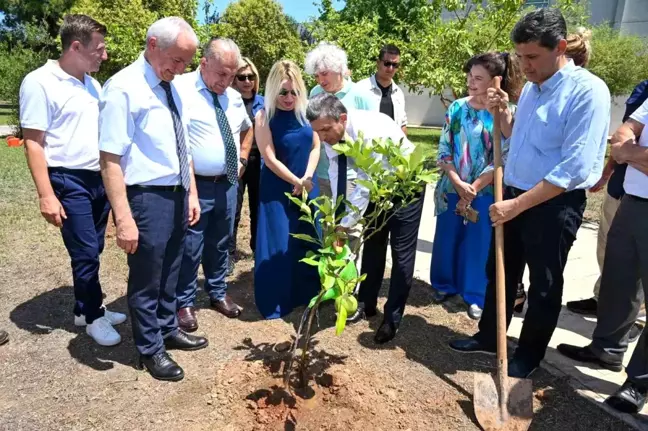 Antalya'da 15 Temmuz Demokrasi ve Milli Birlik Günü Anma Etkinliklerinde Kur'an-ı Kerim ve Mevlid-i Şerif Okundu