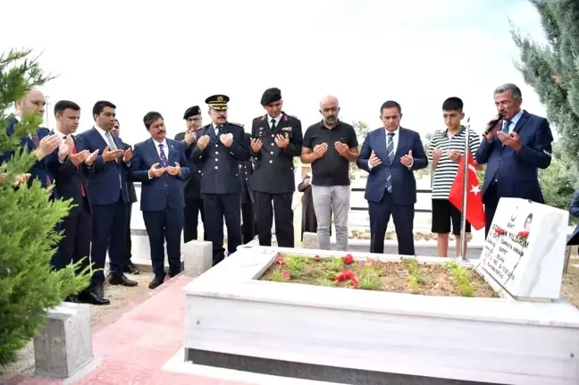 15 Temmuz Demokrasi ve Milli Birlik Günü'nde Kırşehir'de Şehitlerin Mezarları Ziyaret Edildi