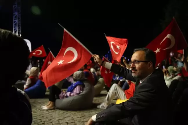 Mehmet Kasapoğlu: 15 Temmuz Demokrasi ve Özgürlüğün Hedef Aldığı Bir Direniştir