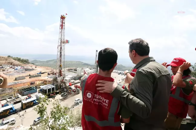 Şırnak'ta Sondaj Kulesi Çöktü, İşçiler Enkaz Altında