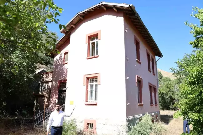 Elazığ'da Atıl Durumdaki Tescilli Yapılar Halk Kütüphanesi Olabilir