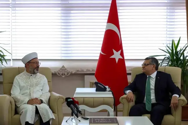 Diyanet İşleri Başkanı Sinop Valiliği'ni ziyaret etti