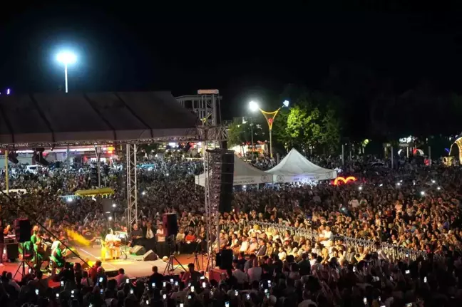 Güler Duman Erzincan Yaz Etkinlikleri'nde unutulmaz bir akşam yaşattı