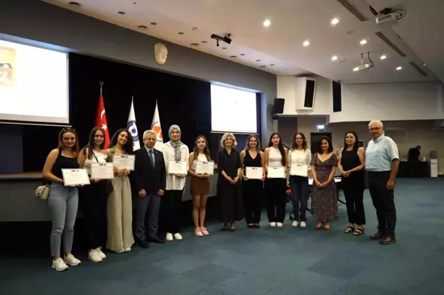 İEÜ Hukuk Fakültesi öğrencileri Aile Mahkemeleri Hukuk Kliniği dersini tamamladı