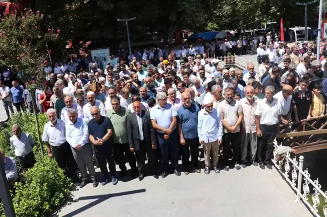 İsmail Haniye için Malatya'da gıyabı cenaze namazı kılındı