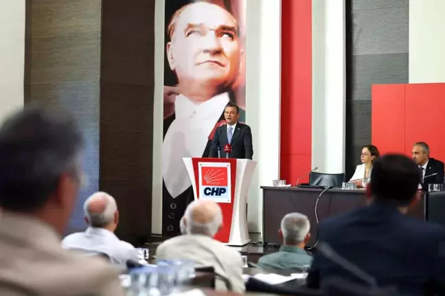 CHP Genel Başkanı Özgür Özel, eğitimde ulusal mutabakata vurgu yaptı