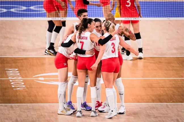 A Milli Kadın Voleybol Takımı Çin'i yenerek yarı finale yükseldi