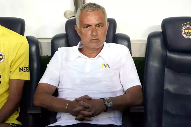 Fenerbahçe Teknik Direktörü Jose Mourinho, Lille maçına 3 değişiklikle çıktı