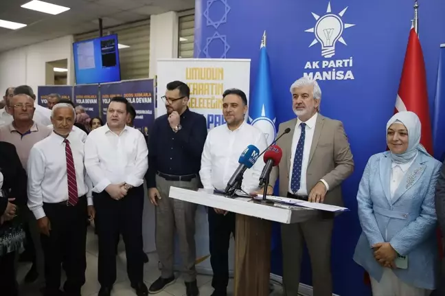 Manisa'da AK Parti'nin 23. kuruluş yıl dönümü programı düzenlendi