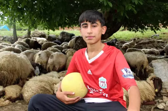 Şırnaklı genç futbolcu Kocaeli'ye geldi