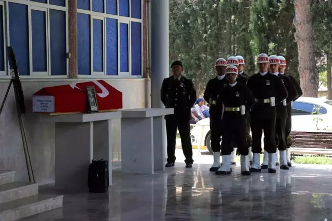 Denizli'de İzne Gelen Sözleşmeli Piyade Onbaşı Bıçaklanarak Öldürüldü