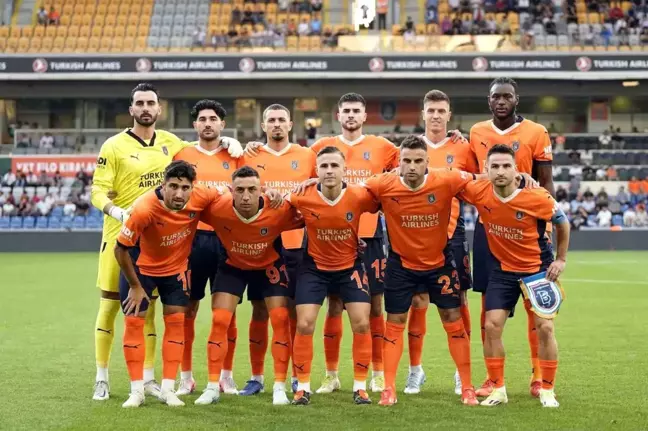 Başakşehir, St. Patrick's Athletic karşısında aynı 11 ile sahaya çıktı