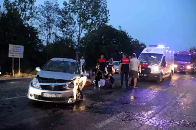 Çanakkale'de trafik kazası: 5 kişi yaralandı