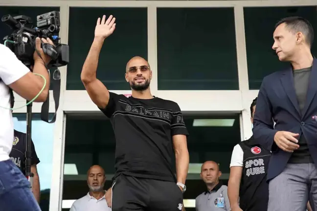 Fenerbahçe'nin yeni transferi Sofyan Amrabat İstanbul'a geldi