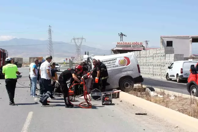 Kahramanmaraş'ta Kamyon ve Ticari Araç Çarpışması: 1 Ölü