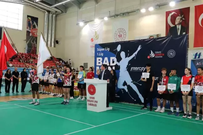 Badminton Süper Ligi 5. Etap ve 1. Lig 2. Etap Müsabakaları Kayseri'de Başladı