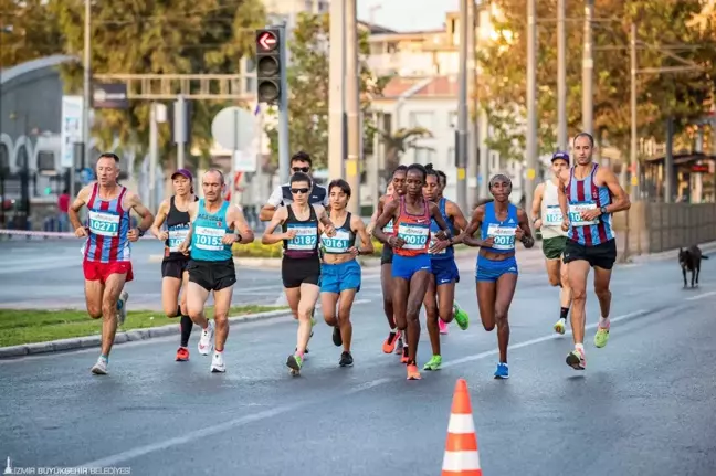 İzmir'de 9 Eylül Uluslararası İzmir Yarı Maratonu Yarın Koşulacak