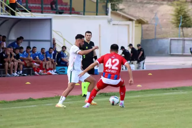 1922 Konyaspor, Karabük İdmanyurdu'nu 2-0 mağlup etti