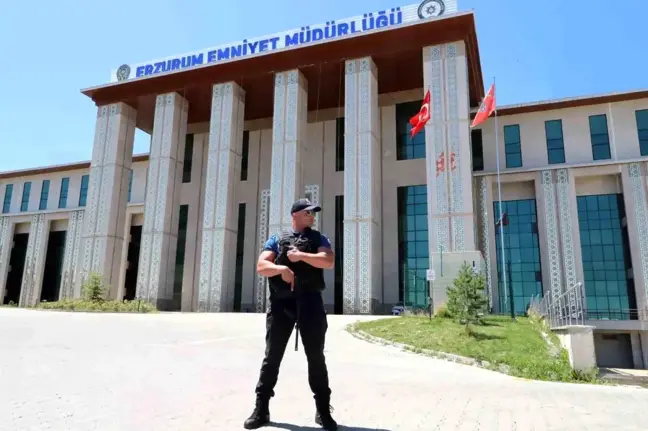 Erzurum'da Çevreyi Rahatsız Edecek Şekilde Alkol Tüketenlere Cezai İşlem