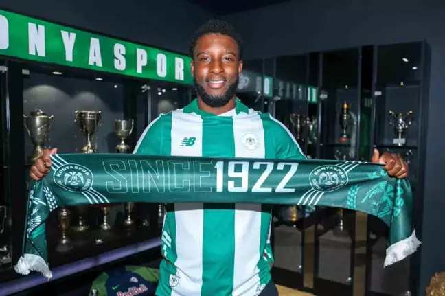 Konyaspor, Riechedly Bazoer ile 2 yıllık sözleşme imzaladı