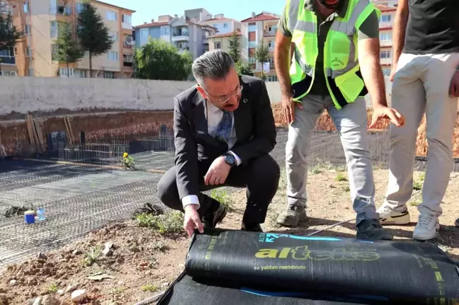 Eskişehir Valisi Hüseyin Aksoy, Anadolu Lisesi inşaatını inceledi