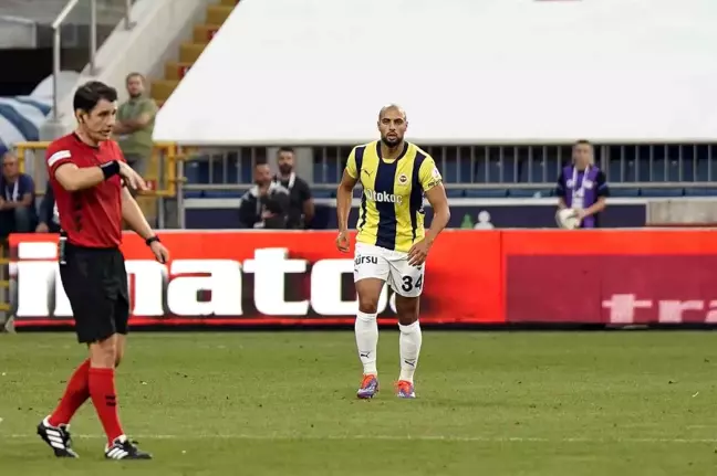 Sofyan Amrabat Fenerbahçe'deki İlk Maçına Çıktı