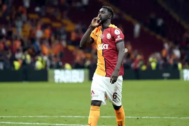 Galatasaray, Gaziantep FK'yi Yendi: Davinson Sanchez Taraftarlarla 3'lü Çektirdi