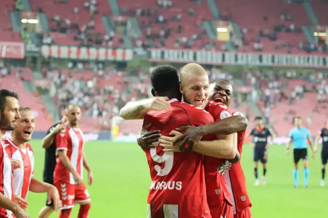 Samsunspor, Başakşehir FK'yı 2-0 Mağlup Etti