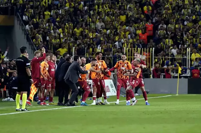 Fenerbahçe 0-2 Galatasaray: Derbi Heyecanı İlk Yarıda Sona Erdi