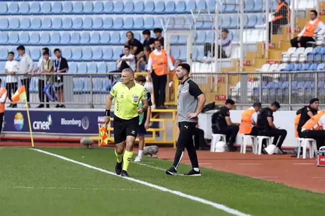 Kasımpaşa ve Antalyaspor Sahadan 0-0 Beraberlikle Ayrıldı