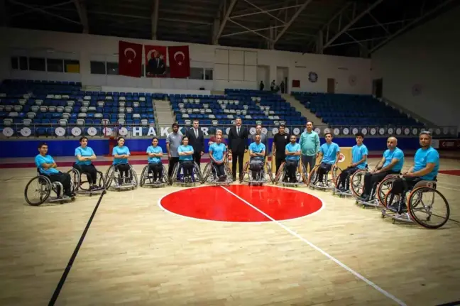 Hakkari Valisi'nden Engelli Sporculara Destek