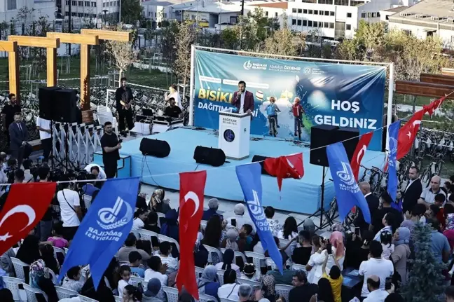 Bağcılar'da Bisiklet Dağıtım Töreni Düzenlendi