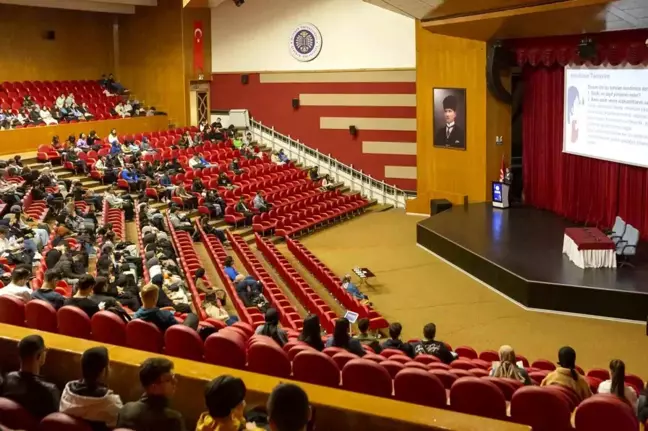 Atatürk Üniversitesi'nde 'Kampüse Hoş Geldin' Oryantasyon Programı Yoğun İlgi Görüyor