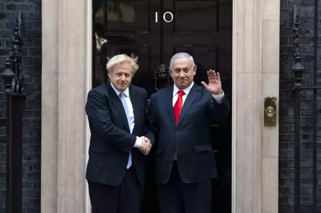 Boris Johnson'dan Çarpıcı İtiraf: Netanyahu'nun Banyoda Dinleme Cihazı Bulundu