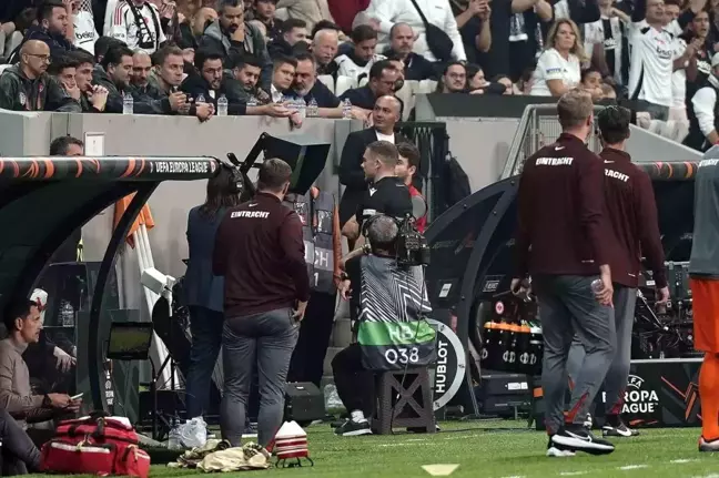 Beşiktaş, Eintracht Frankfurt'a 2-0 Yenik Durumda