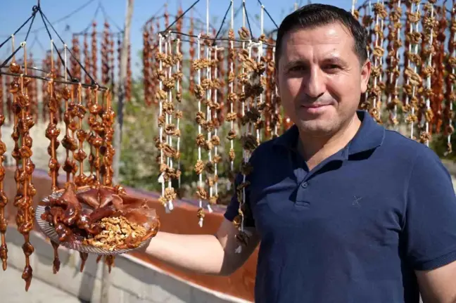 Kilis'te Yerel Cevizli Sucuk Üretimi Başladı