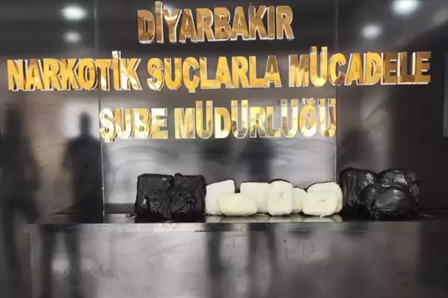 Diyarbakır Havalimanı'nda Uyuşturucu Operasyonu: 11 Kilo Skunk Ele Geçirildi