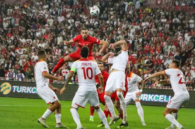 Türkiye, Karadağ'ı 1-0 Mağlup Ederek Liderliğini Korudu