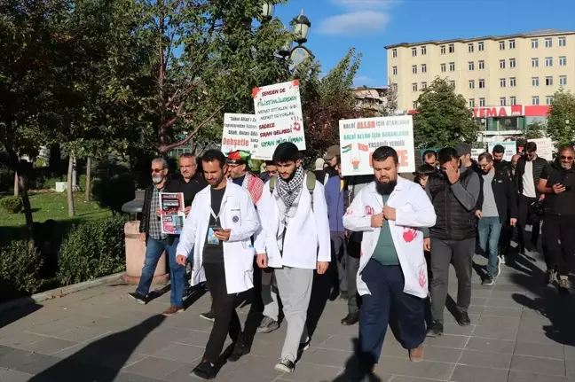 Erzurum'da Sağlık Çalışanlarından Gazze İçin Protesto