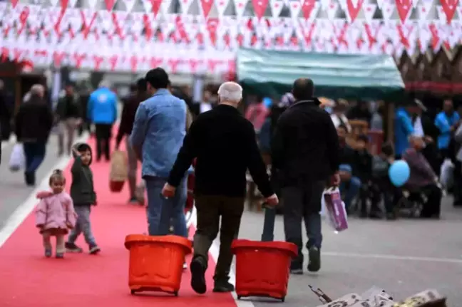 Ankara'da İşyurtları Ürün ve El Sanatları Fuarı Açılıyor