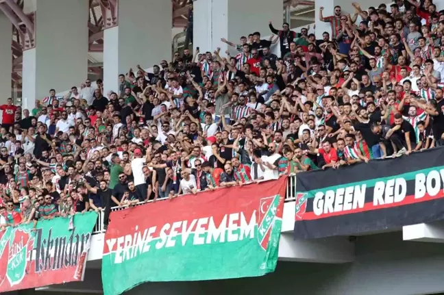 Karşıyaka, Kuşadasıspor'u 2-0 Mağlup Etti