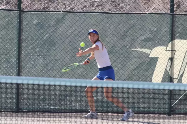 Erciyes'te ITF Uluslararası Tenis Turnuvası Devam Ediyor