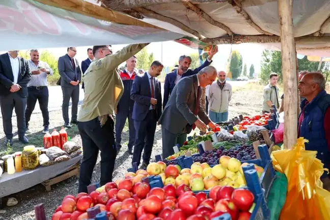 Muş Valisi Çakır, Yerel Üreticileri Ziyaret Etti