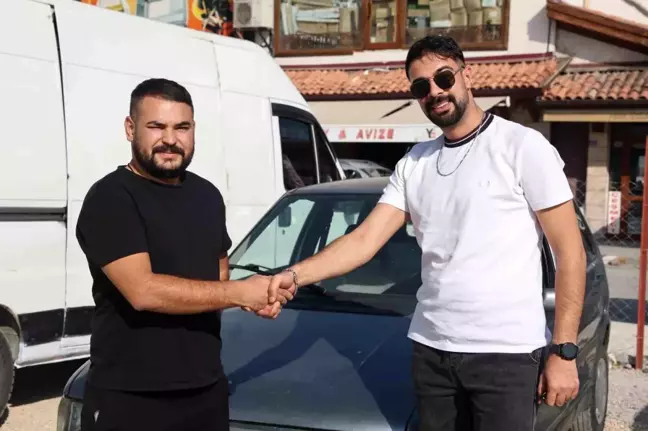 Konya'da Hayali iPhone 16 Pro Max İçin Araç Takası