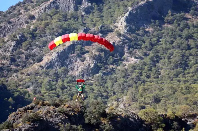 24. Uluslararası Ölüdeniz Hava Oyunları Festivali Renkli Görüntülere Sahne Oldu