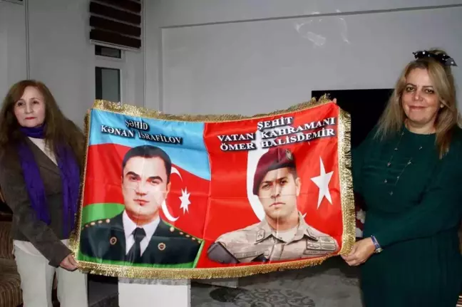 Azeri yazar Adilqızı 