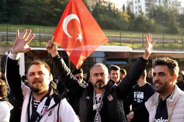 Beşiktaş Taraftarı Galatasaray Derbisine RAMS Park'ta Hazır