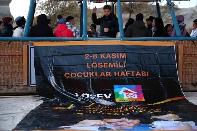 Kapadokya'da Sıcak Hava Balonlarıyla Lösemili Çocuklar İçin Farkındalık Etkinliği